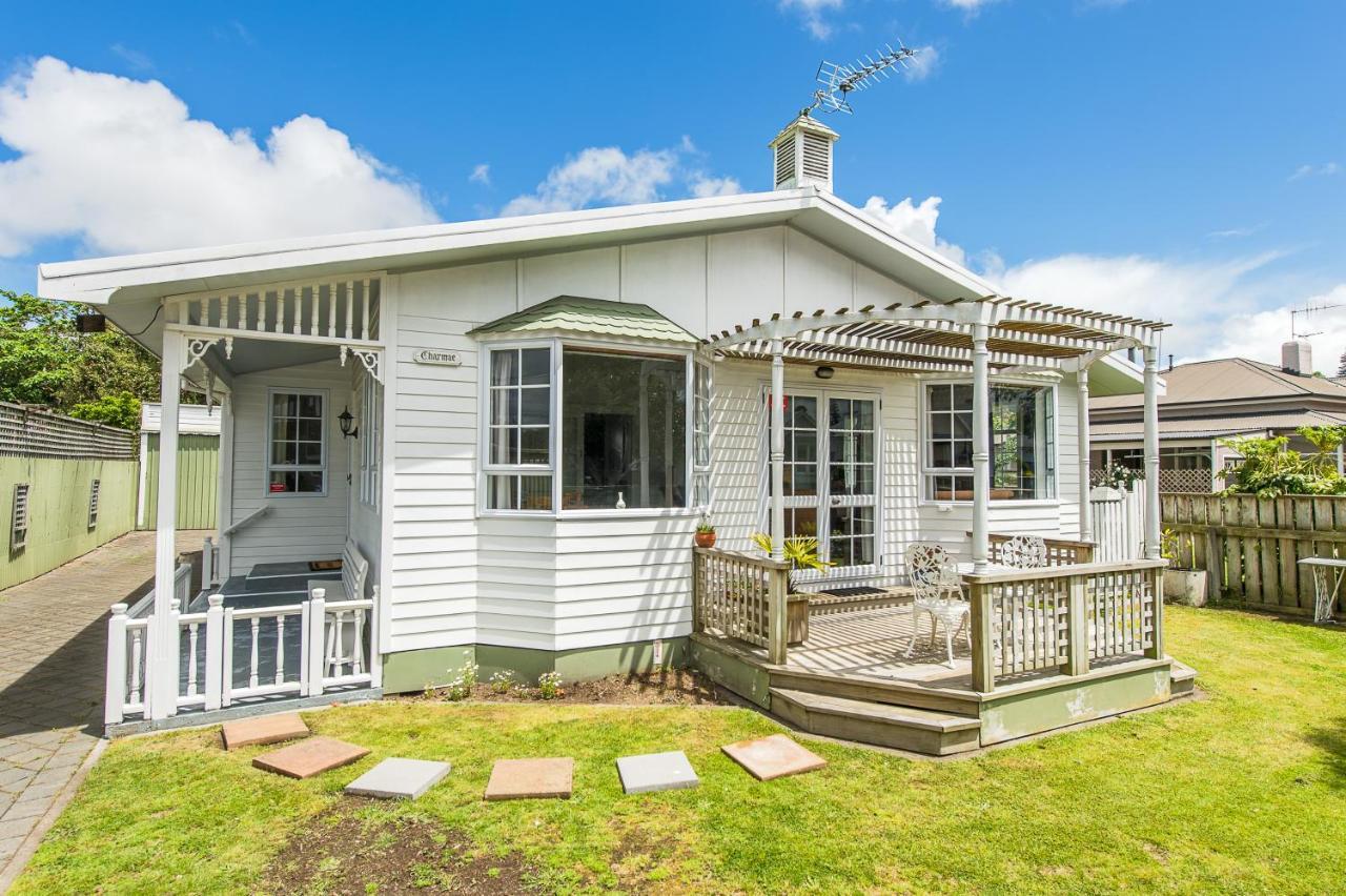 Charmae Guest House Whanganui Exterior photo