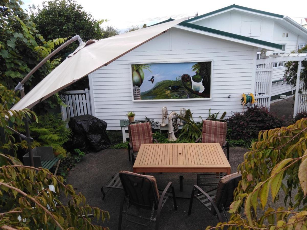 Charmae Guest House Whanganui Exterior photo
